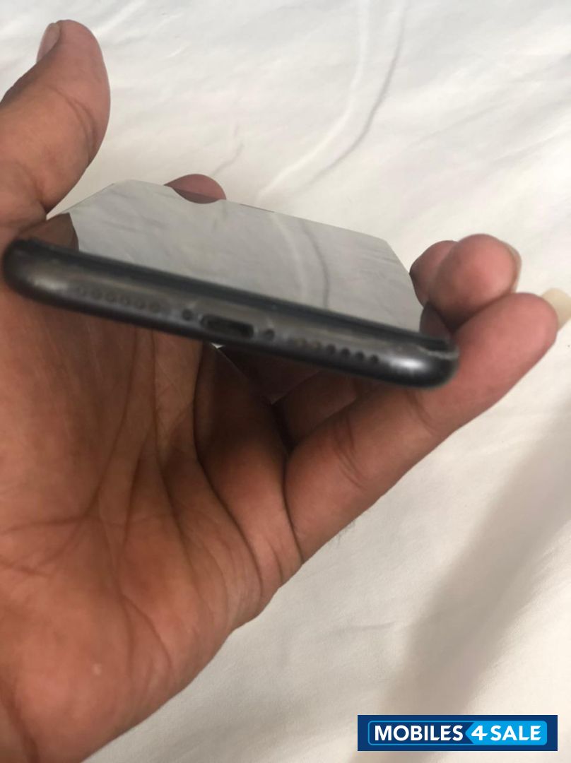 Apple  iphone 11