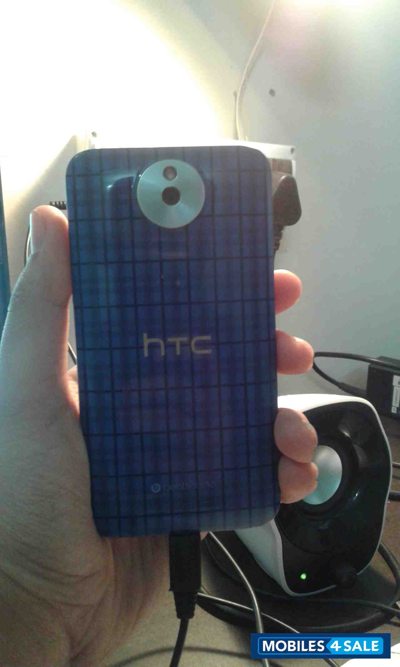 Blue HTC Desire 501