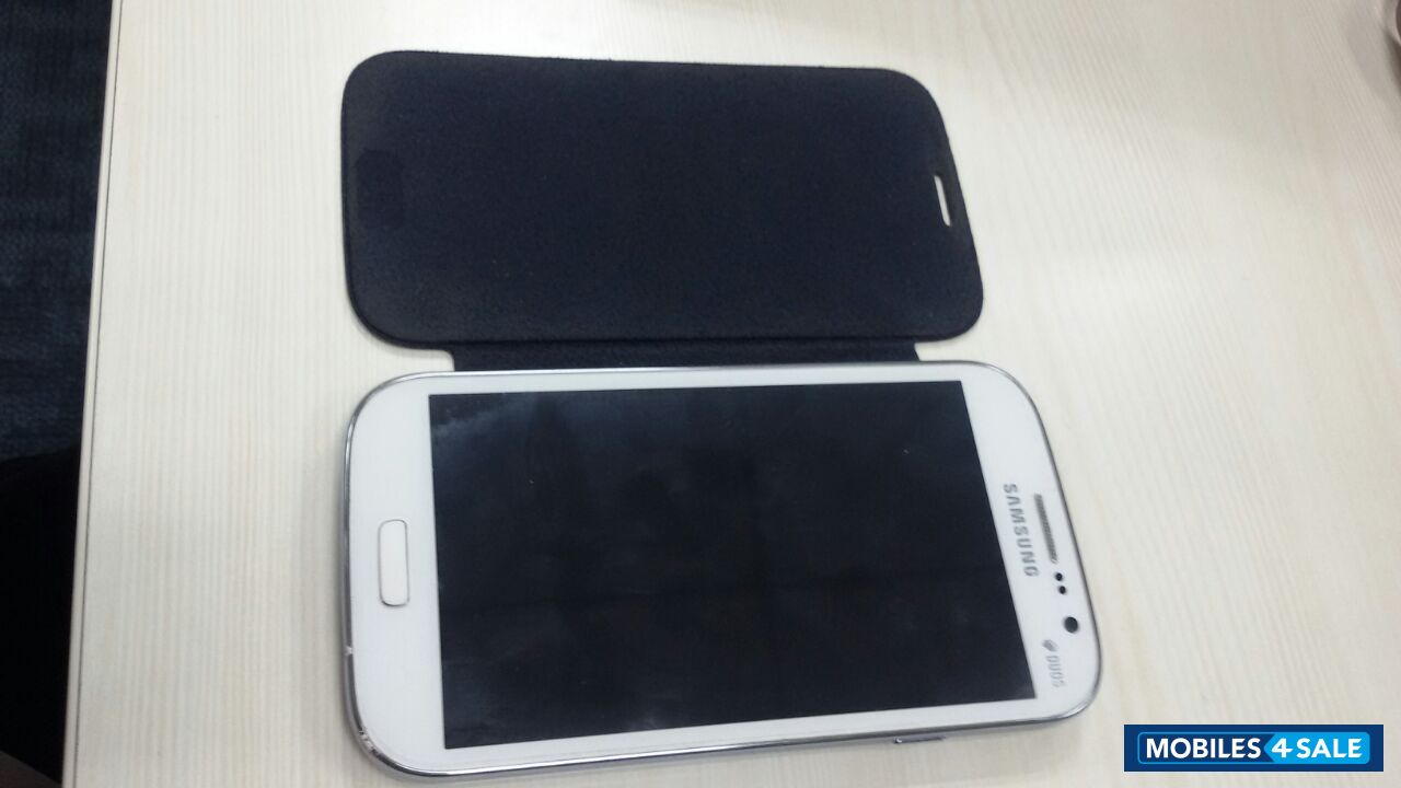 White Samsung Galaxy Grand GT-I9082