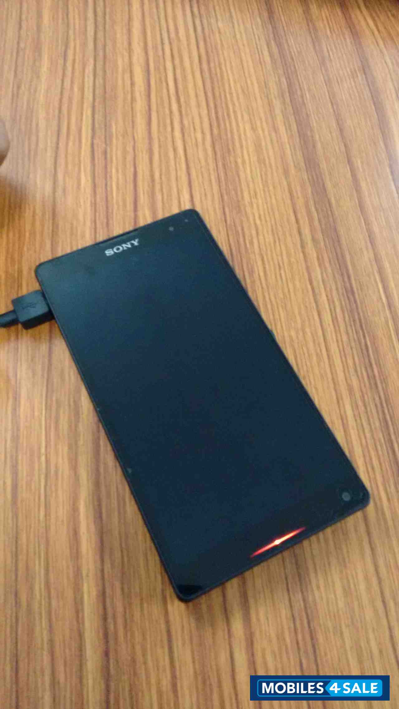 Black Sony Xperia ZL