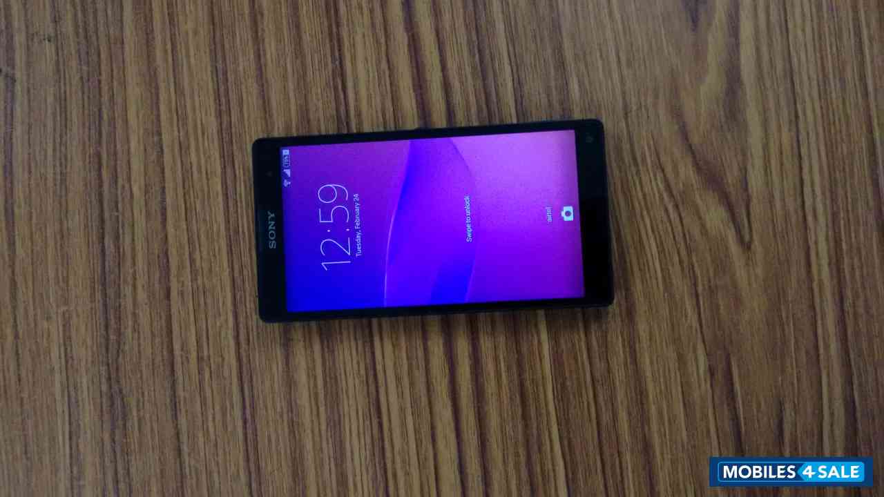 Black Sony Xperia ZL