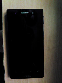 Black Sony Xperia ion