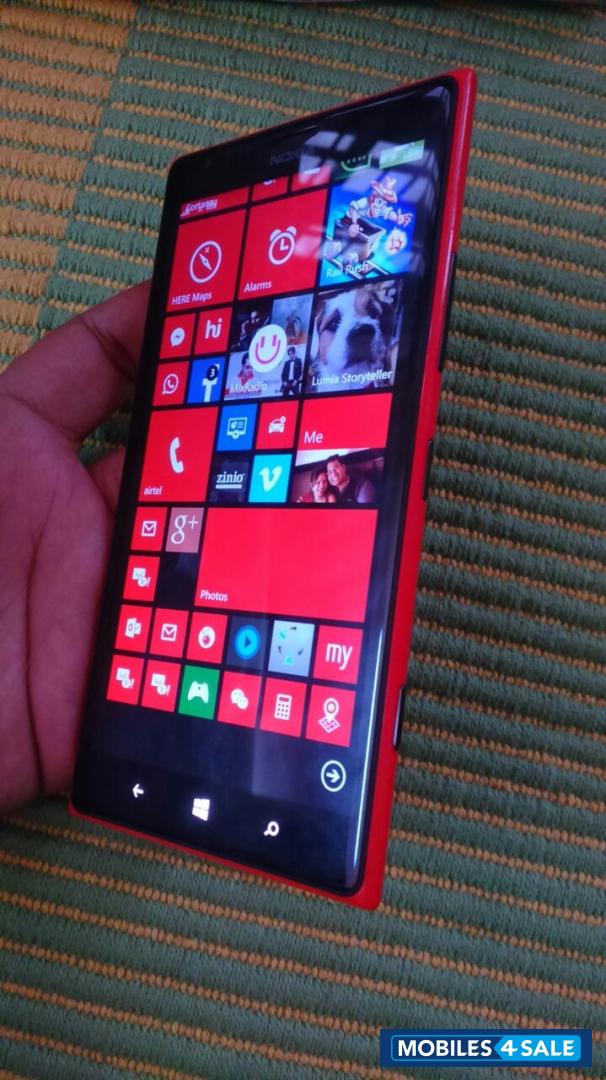 Red Nokia Lumia 1520