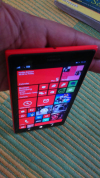 Red Nokia Lumia 1520