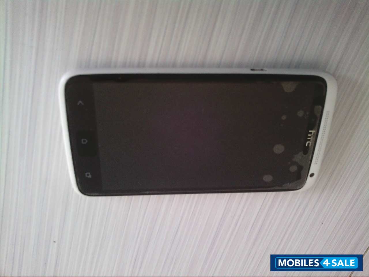 White HTC One X