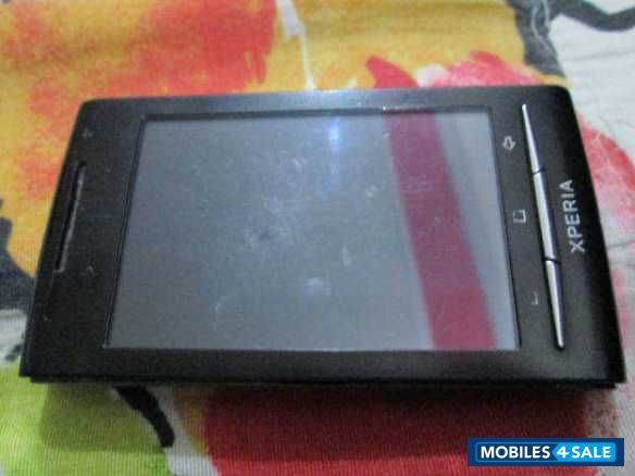 Black Sony Xperia X8