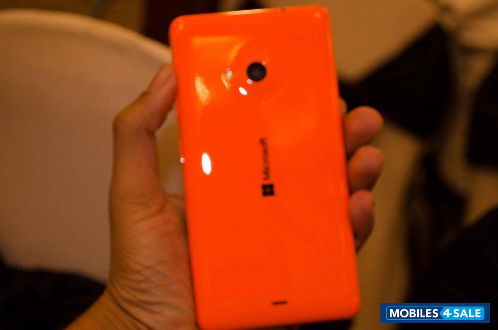 Orange Microsoft Lumia 535