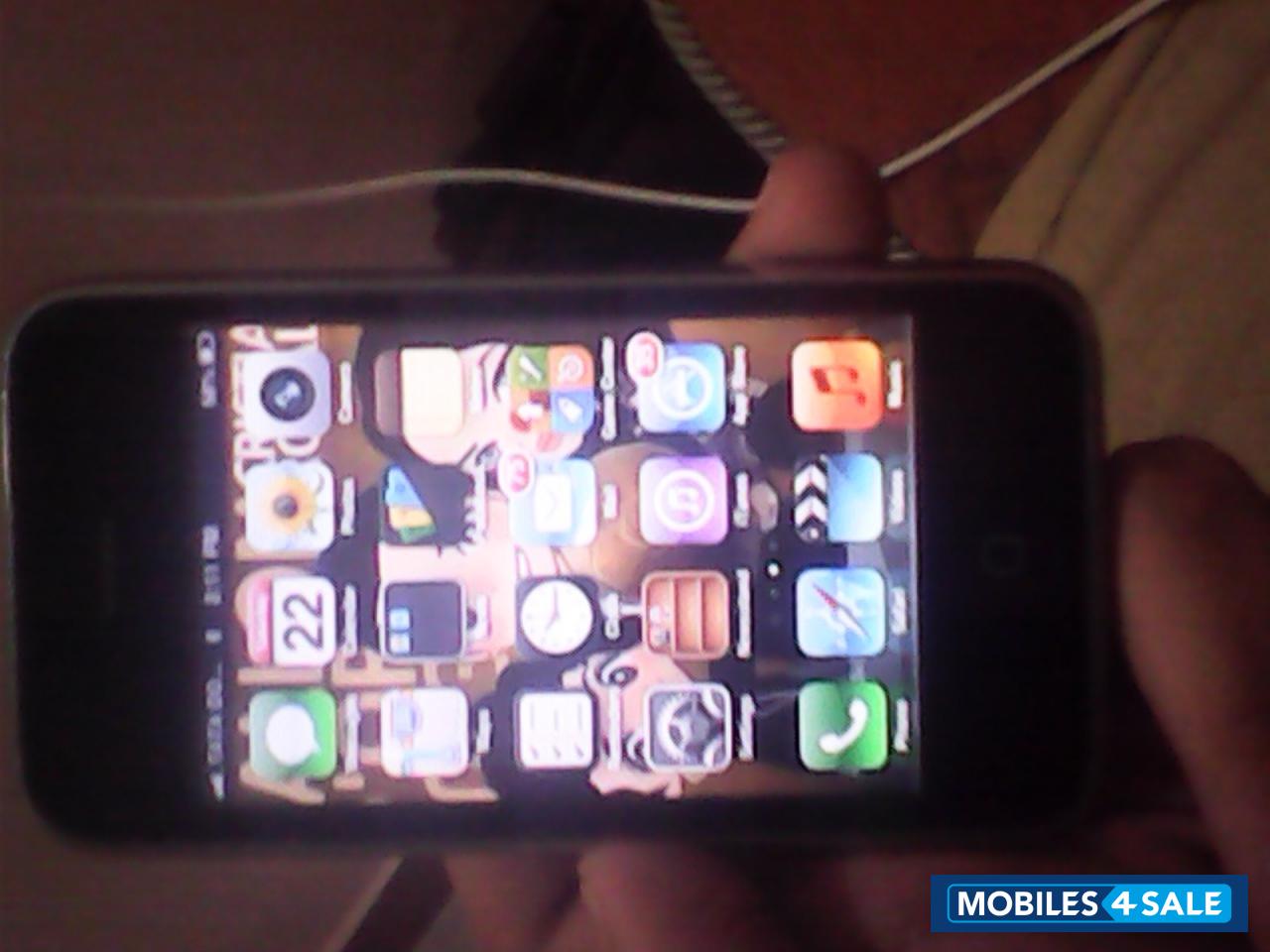 Black Apple iPhone 3GS