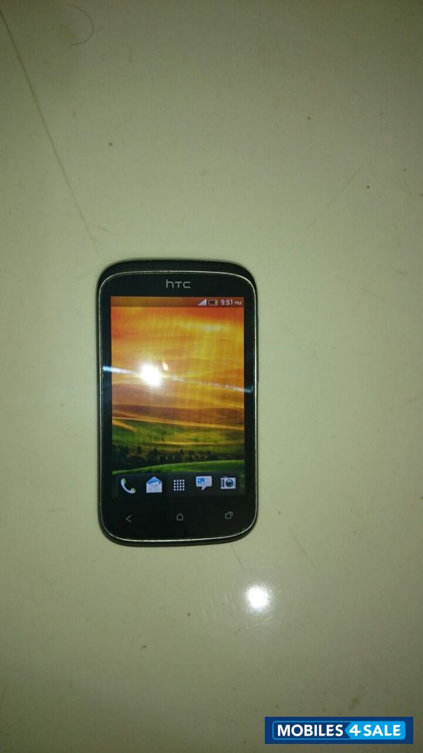 Black HTC Desire C