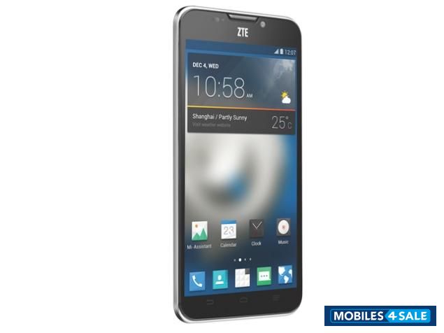 White ZTE Grand S II