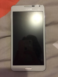 White Samsung Galaxy Note 3