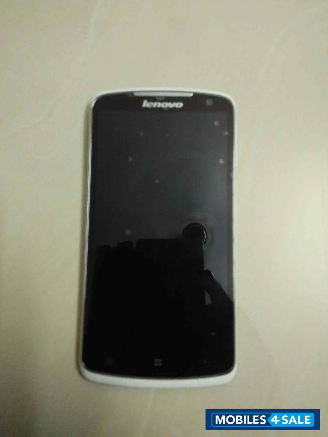 White Lenovo S920