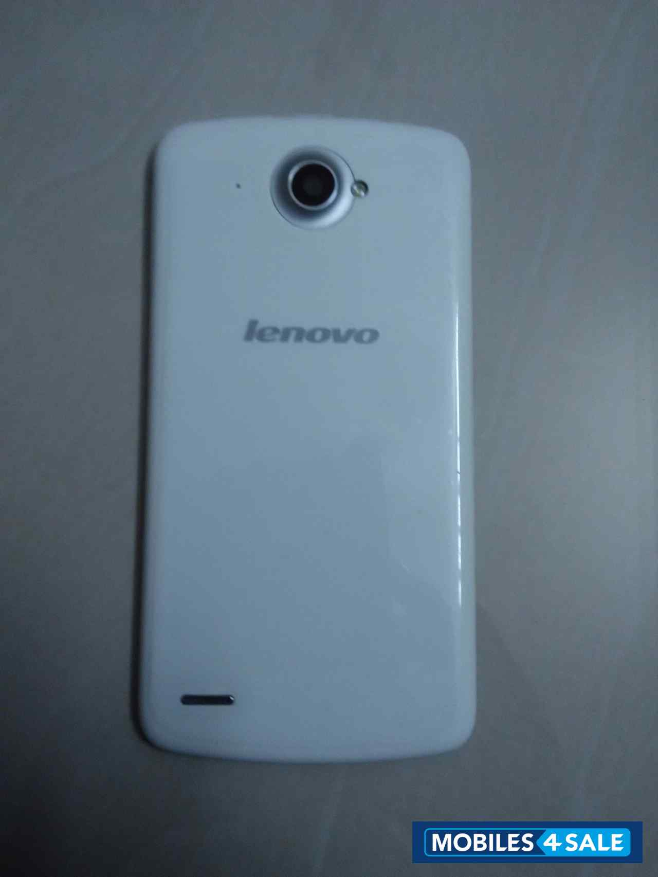 White Lenovo S920