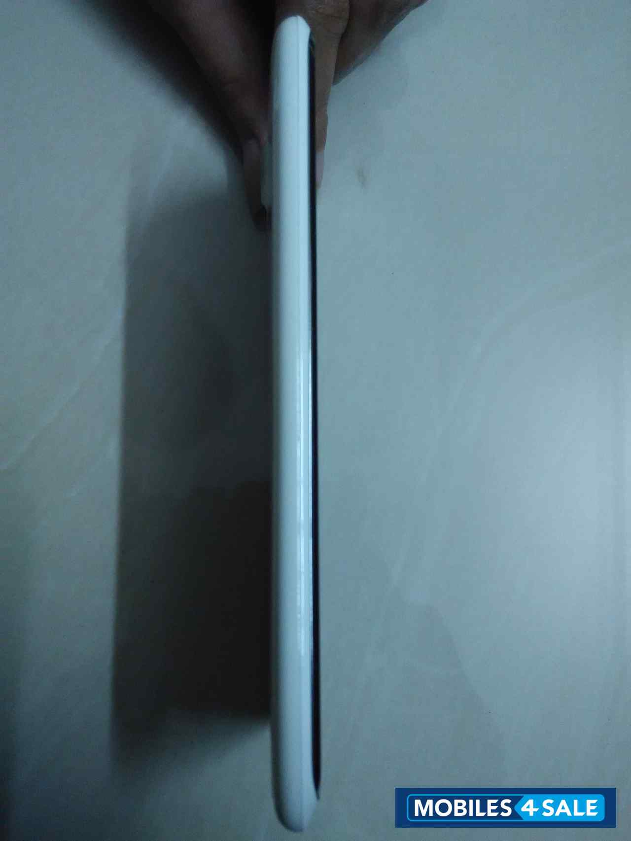 White Lenovo S920