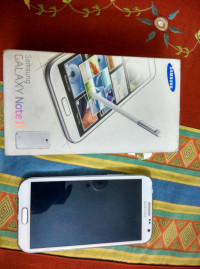 White Samsung Galaxy Note 2