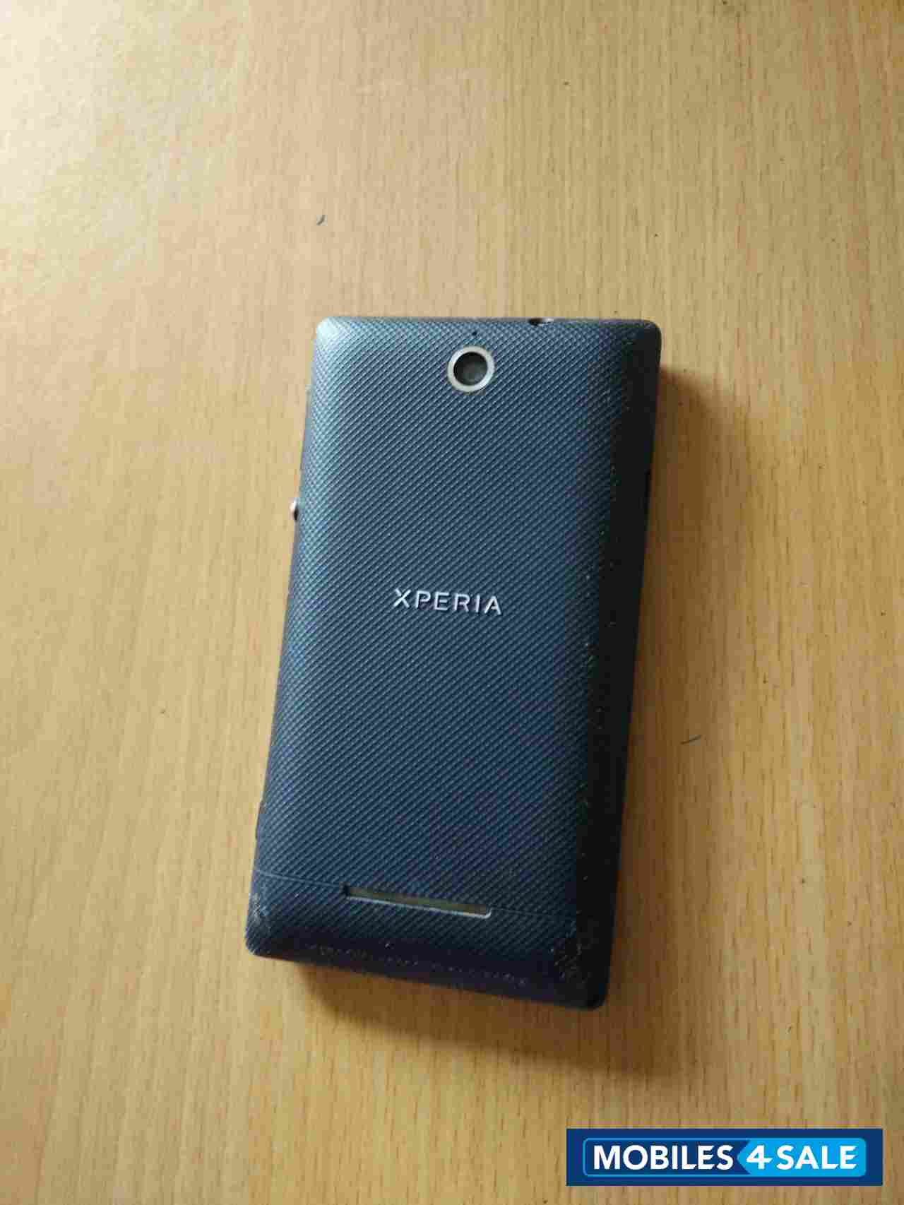 Black Sony Xperia E Dual