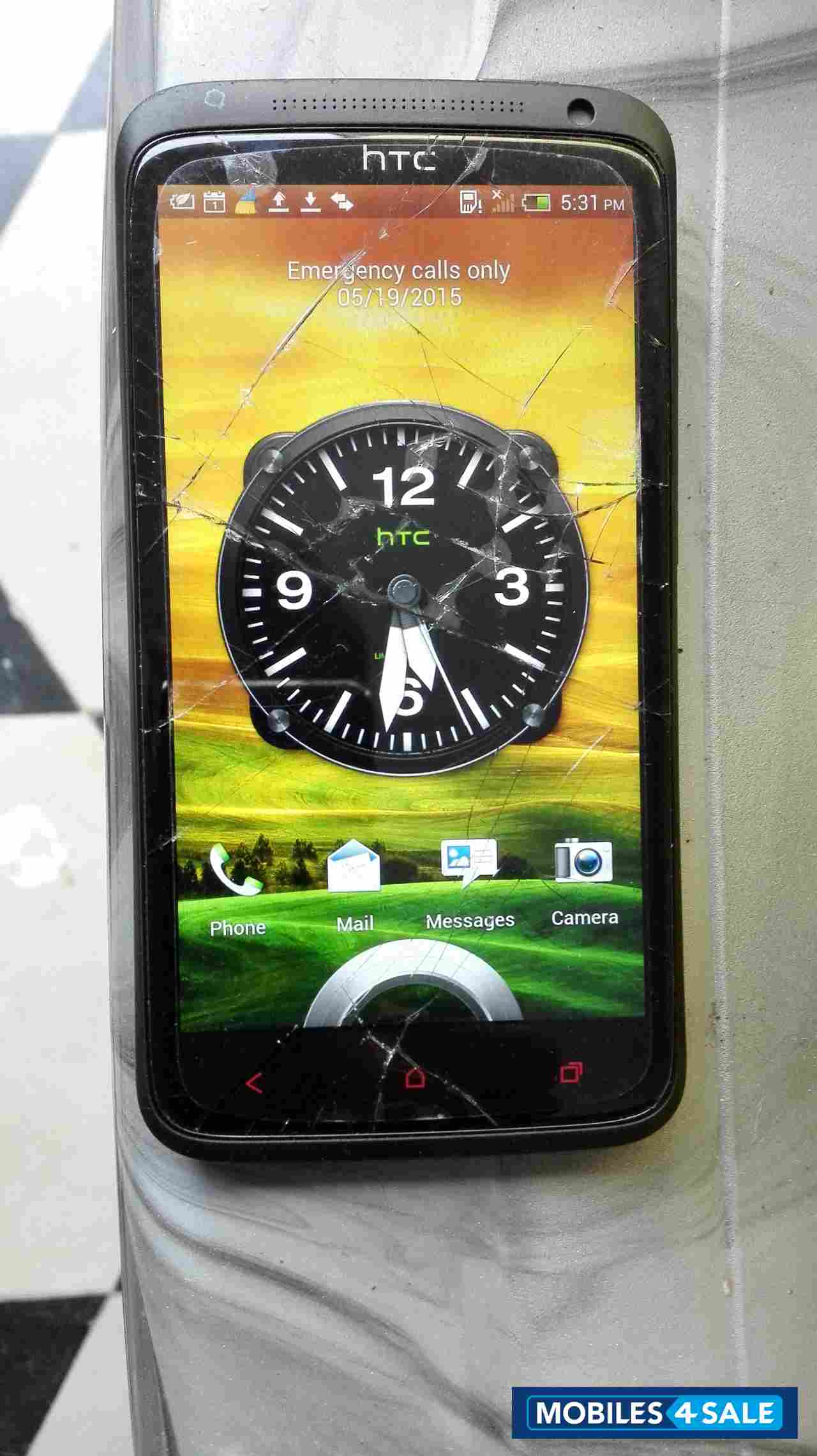 Black HTC One X Plus