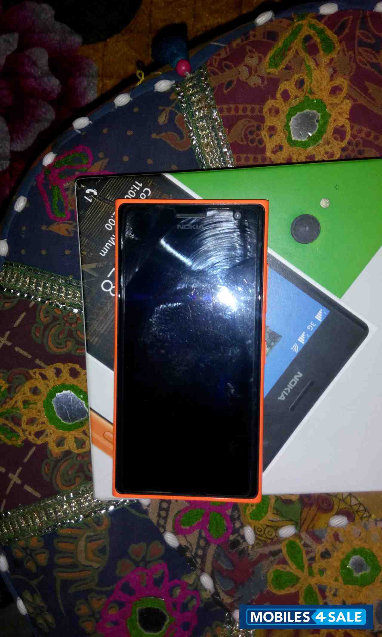 Orange Nokia Lumia 730