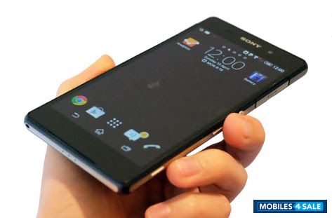 Black Sony Xperia Z2