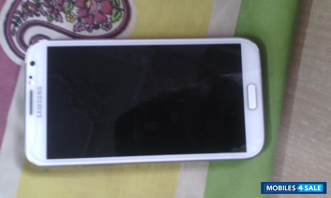 White Samsung Galaxy Note 2