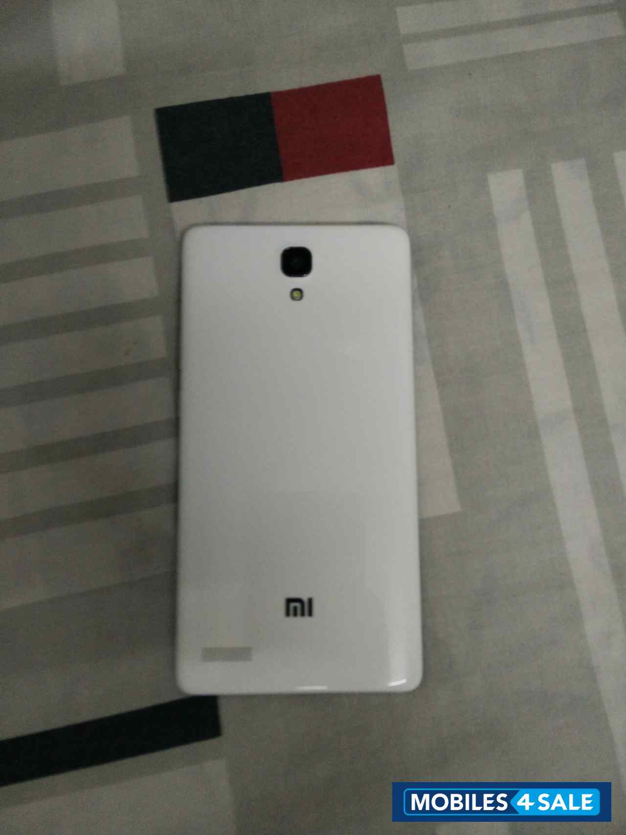 White Xiaomi Redmi Note 4G