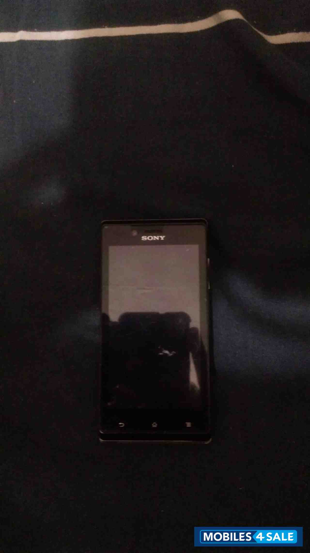 White Sony Xperia J