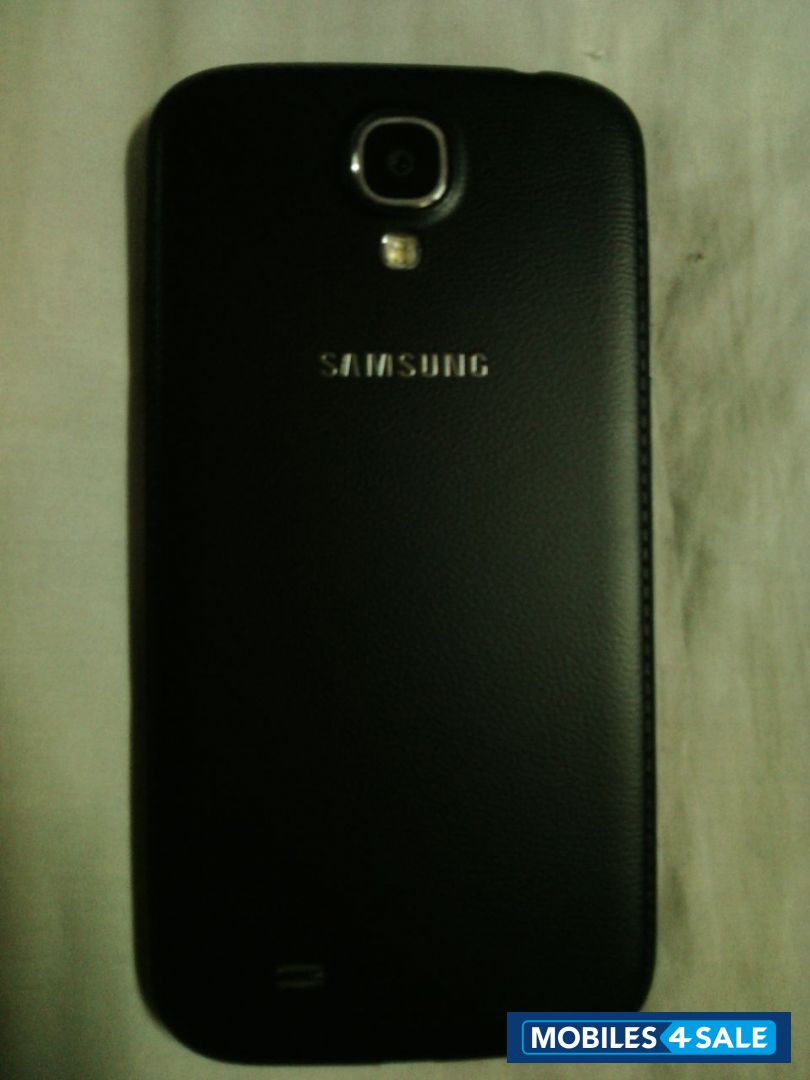 Black Samsung Galaxy S4