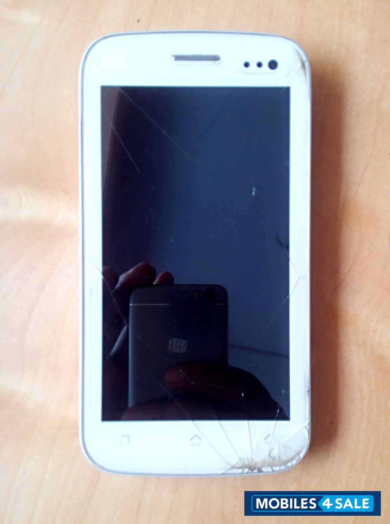 White Micromax Canvas 2 A110