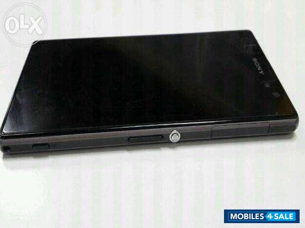 Black Sony Xperia Z1