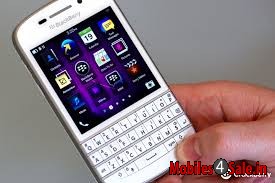 White/black BlackBerry Q10