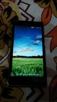 Red Sony Xperia L