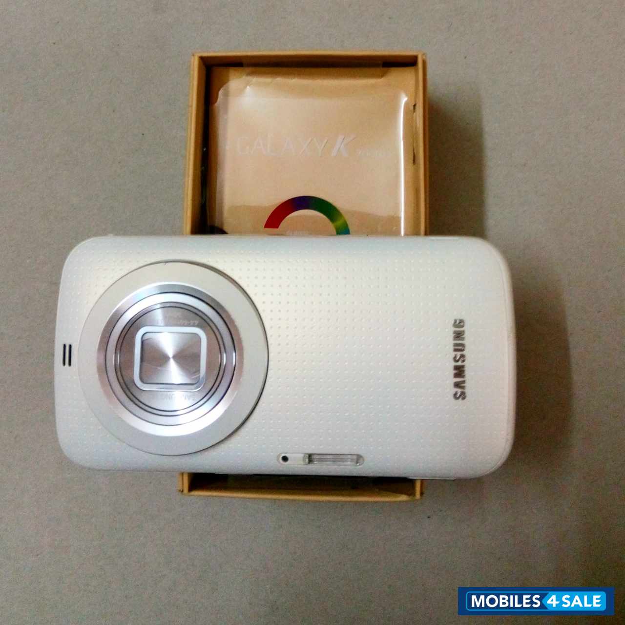 White Samsung Galaxy K Zoom