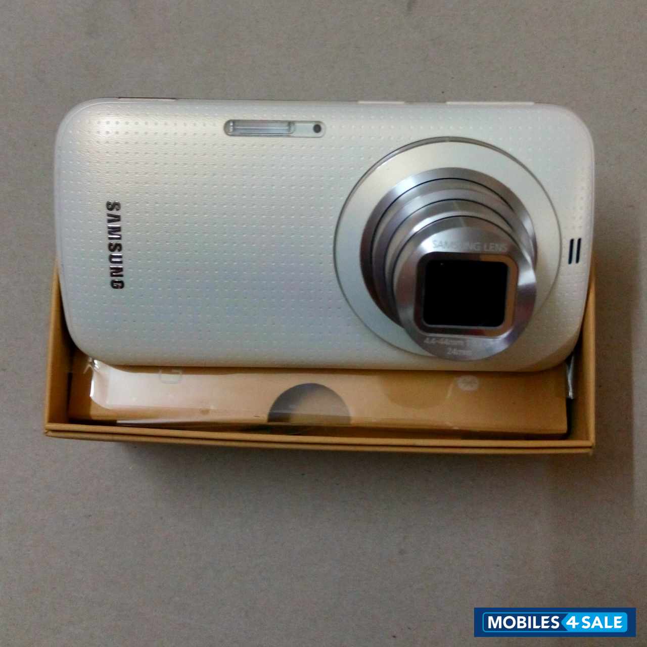 White Samsung Galaxy K Zoom