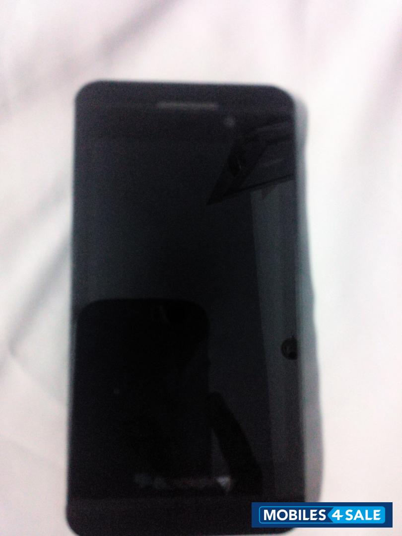 Black BlackBerry Z10