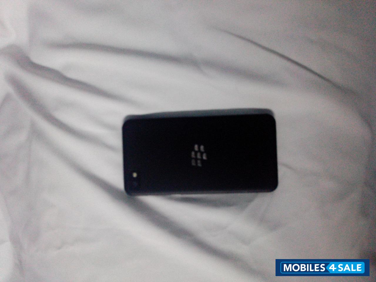 Black BlackBerry Z10