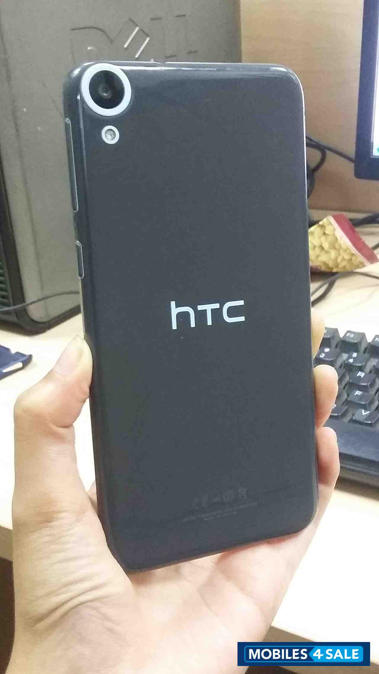 Grey HTC Desire 820