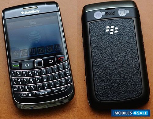 Black BlackBerry Bold 9700