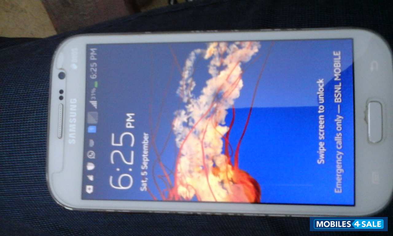 White Samsung Galaxy Grand Neo