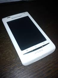 White Sony Ericsson Xperia X10