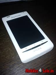 White Sony Ericsson Xperia X10