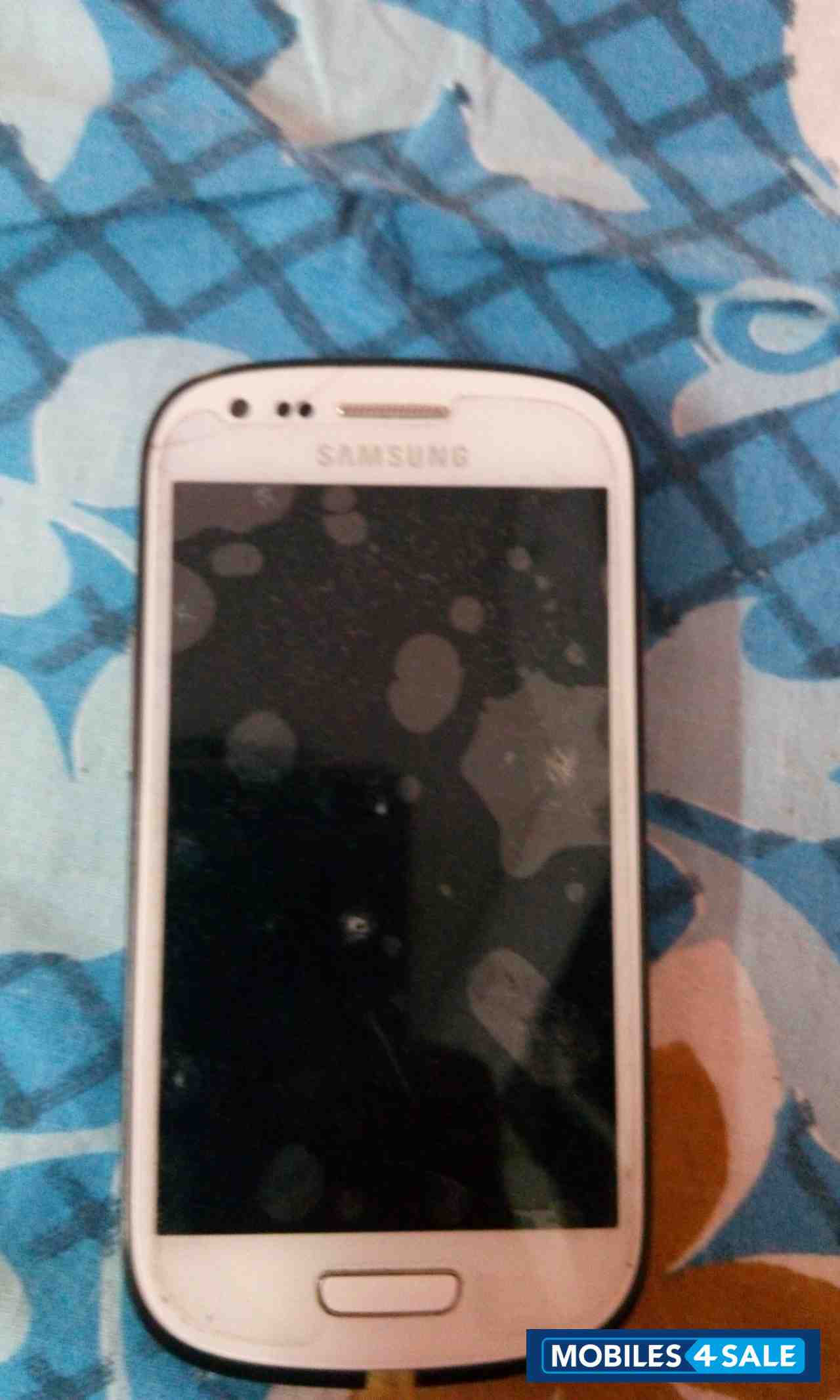 White Samsung Galaxy S3 Mini