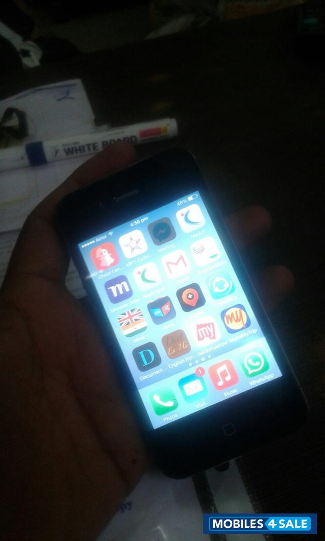 Black Apple iPhone 4S