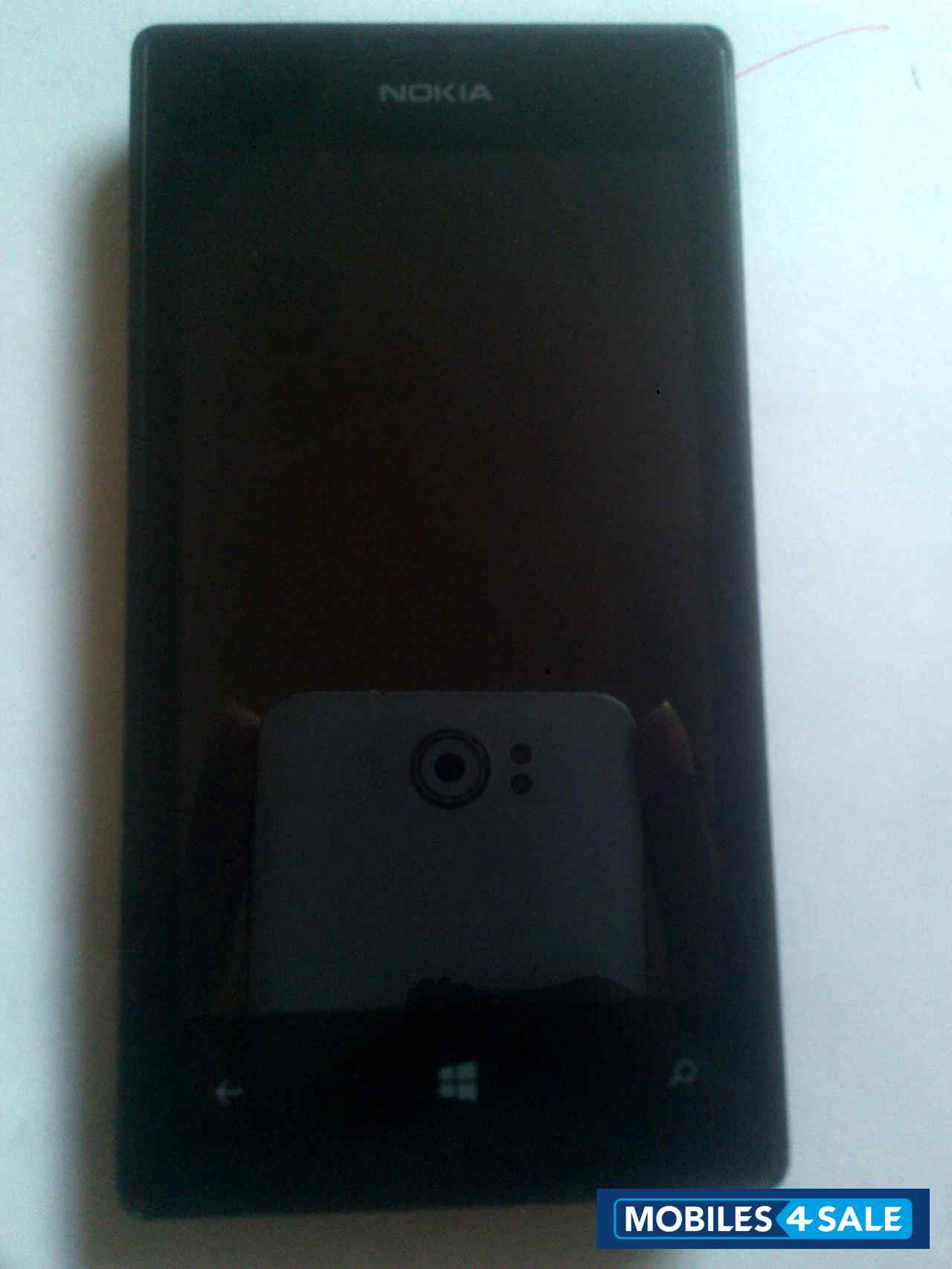 Black Nokia Lumia 525