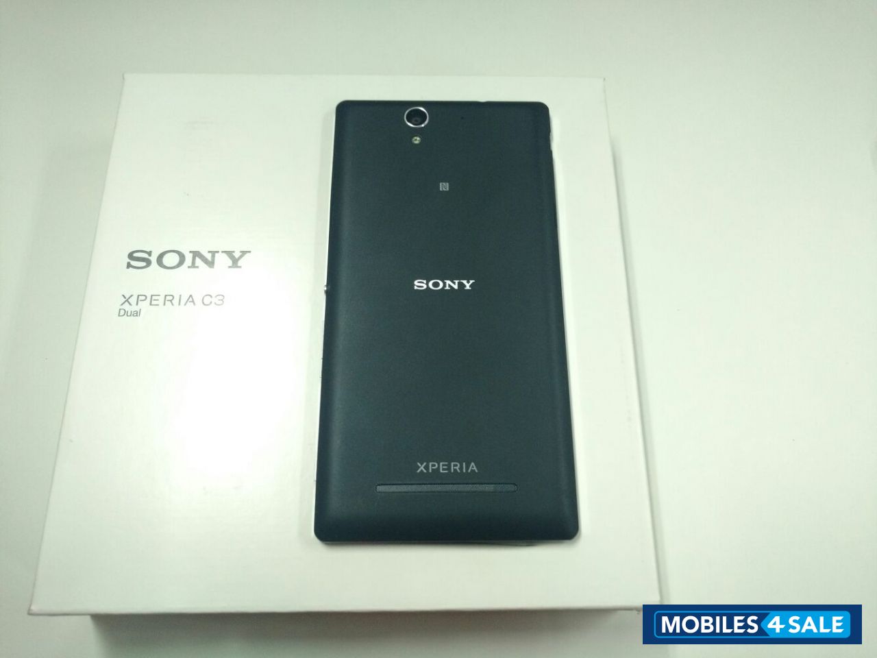 Black Sony Xperia C3