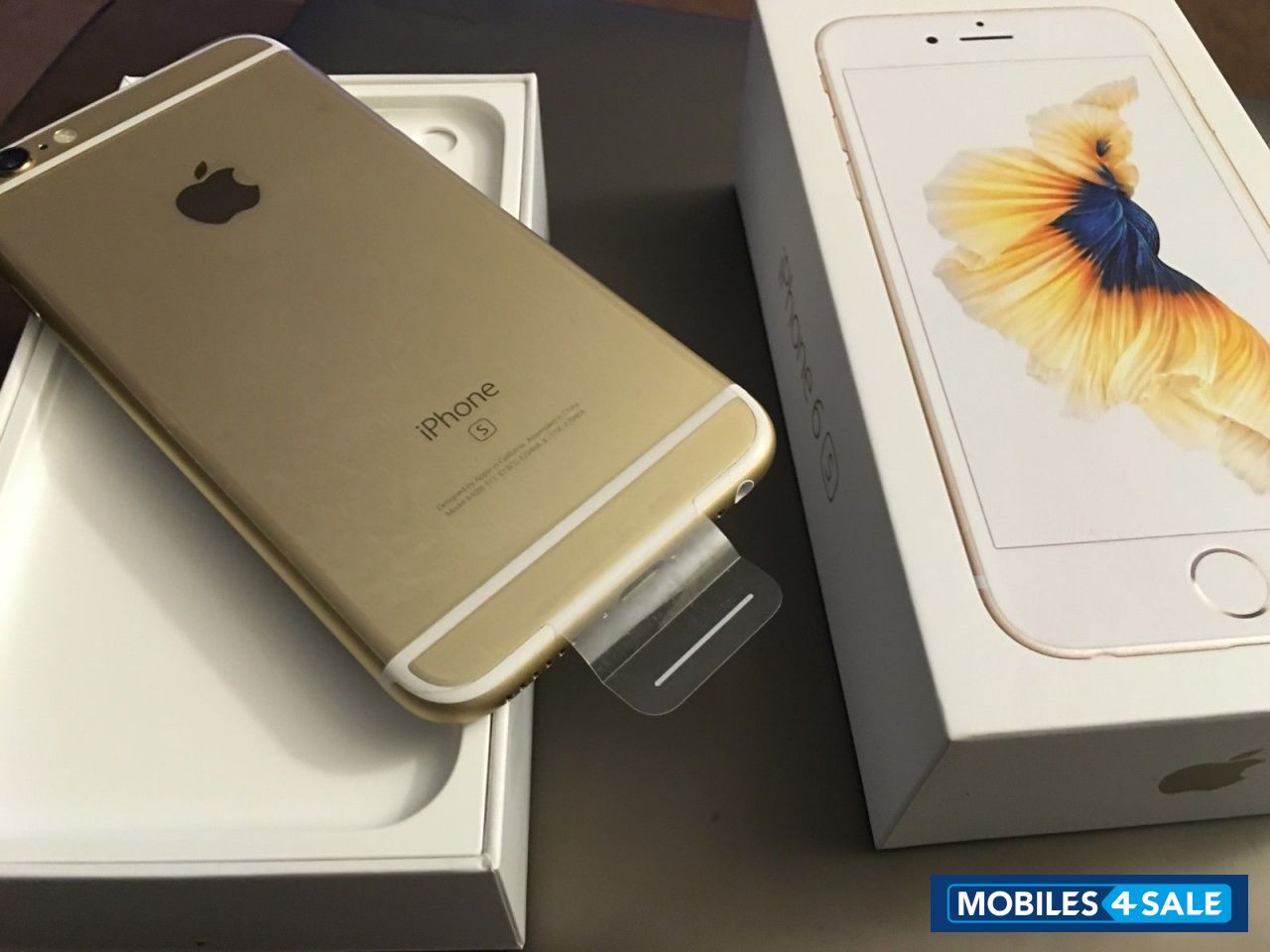 Gold Apple iPhone 6S