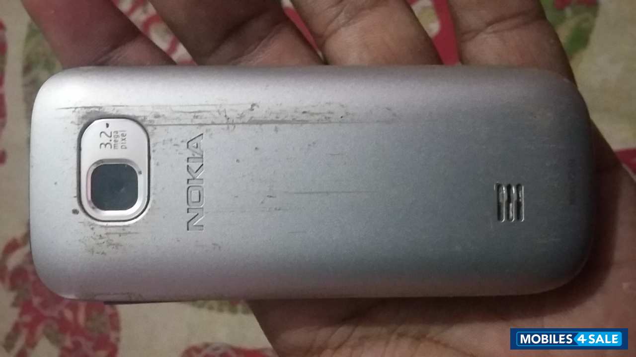 Silver White Nokia C2-01