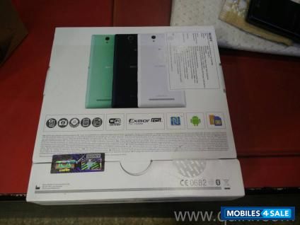 White Sony Xperia C3