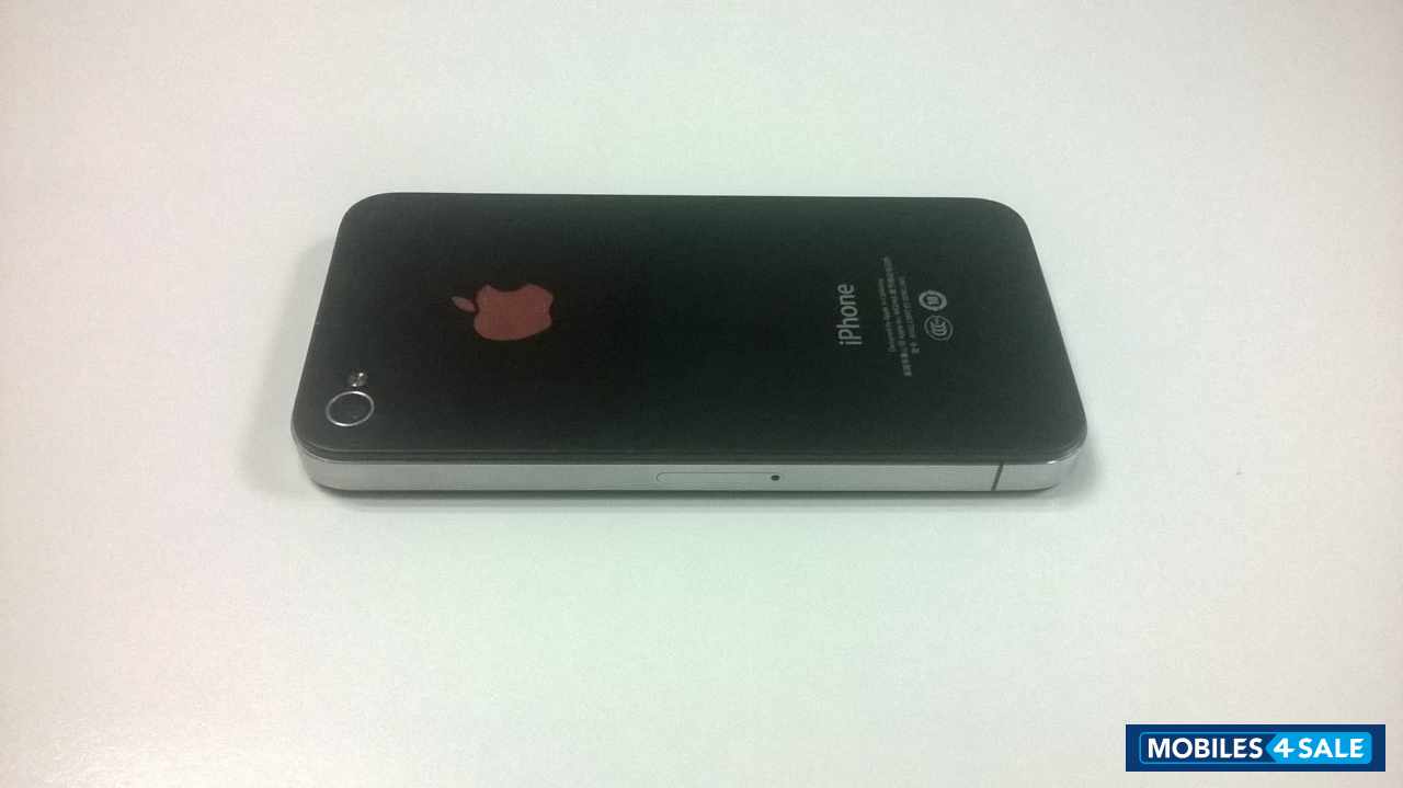 Black Apple iPhone 4S