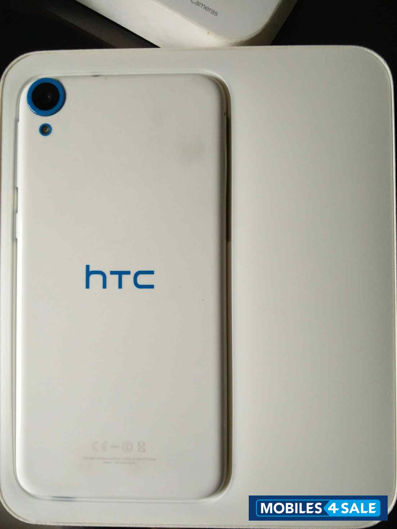 White HTC Desire 820