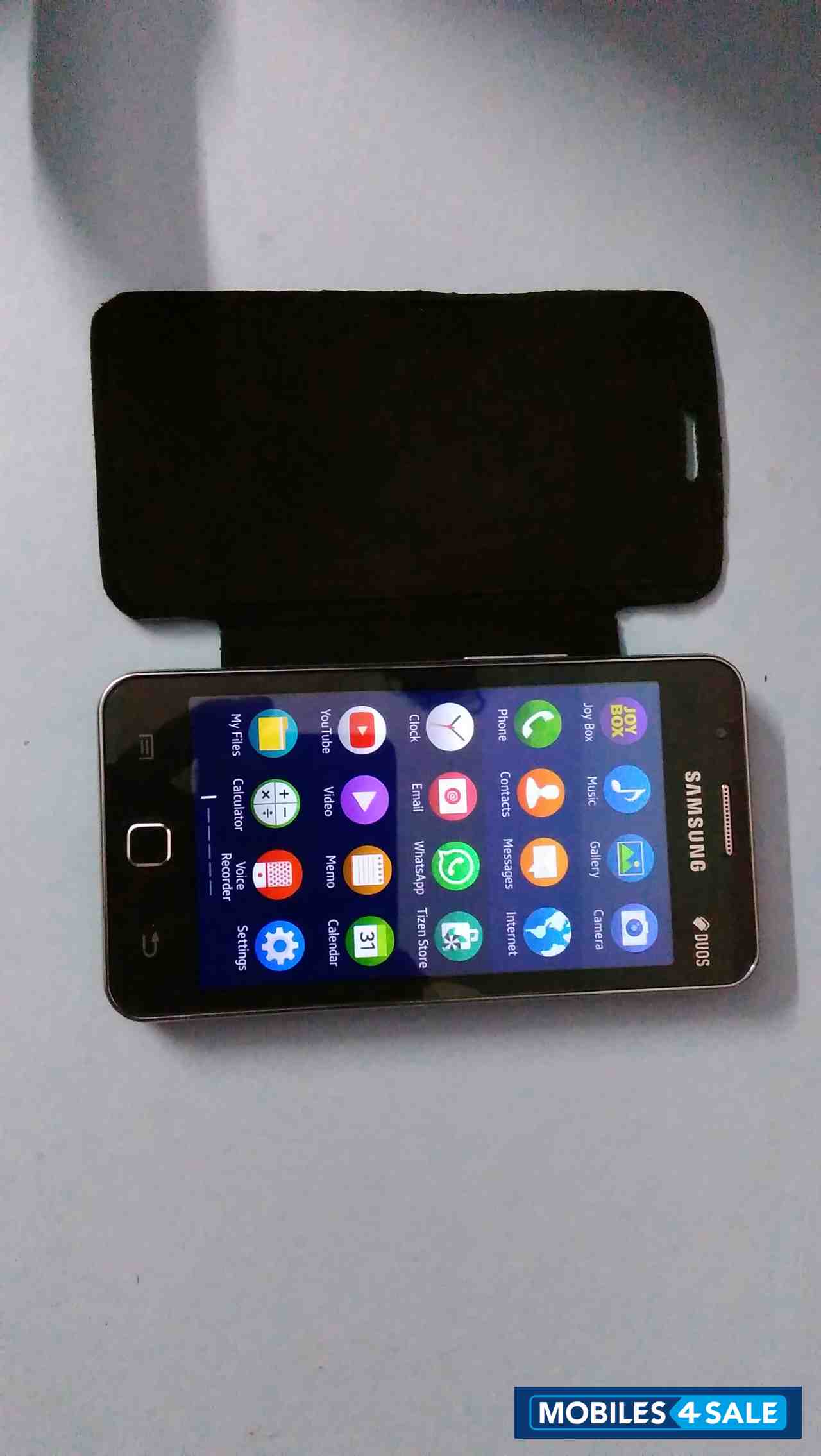 Black Samsung Z1 Tizen